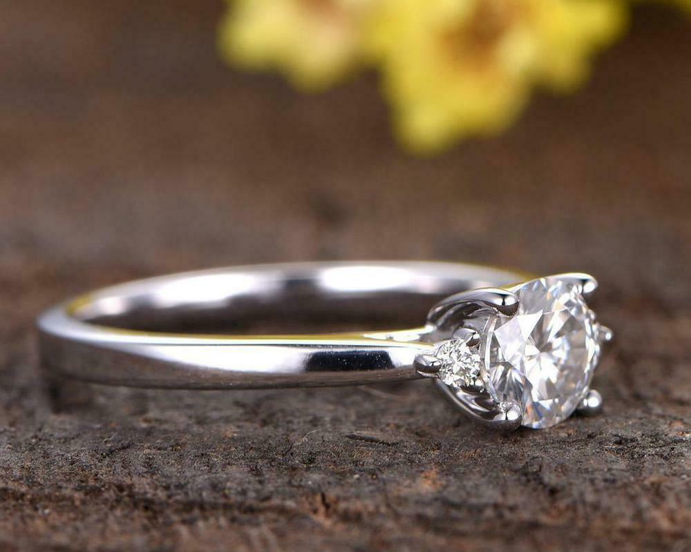 1.50 Ct Round Cut 925 Sterling Silver Three-Stone Engagement Wedding Ring
