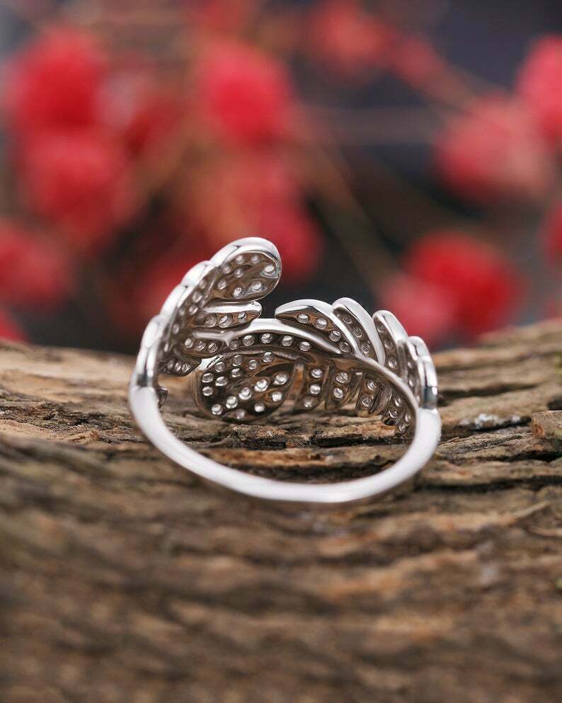 0.30 CT Round Cut Diamond Bypass Stylish Leaf 925 Sterling Silver Promise Ring