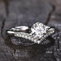 1.5 Ct Round Cut Diamond 14K White Gold Over On 925 Silver Unique Engagement Ring