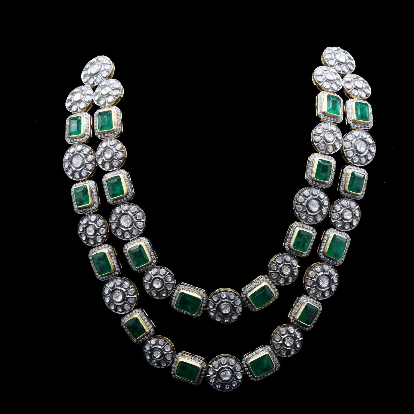 Triveni Sterling Silver Nacklace