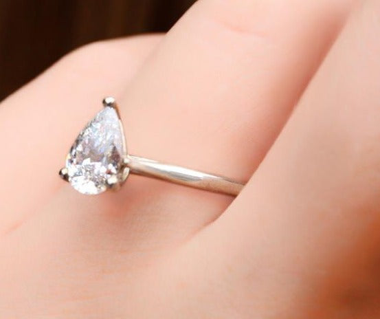 1 CT Pear Cut Diamond 925 Sterling Silver Solitaire Engagement Ring