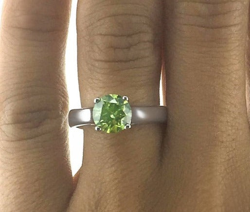 1 CT Round Cut Green Peridot Diamond 925 Sterling silver Solitaire Engagement Ring