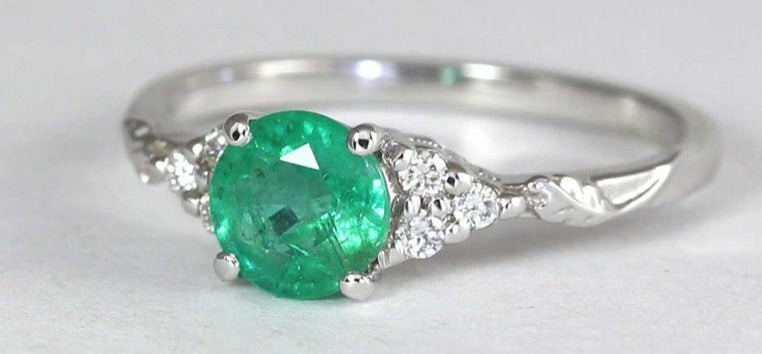 2 CT Round Cut Green Emerald Diamond 925 Sterling Silver Anniversary Gift for Her