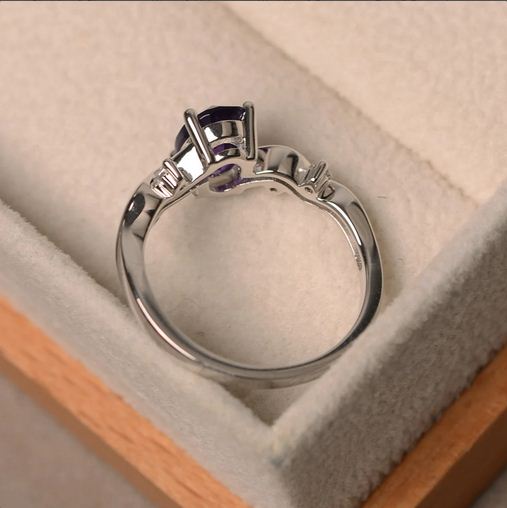 1.20 Ct Oval Cut Purple Amethyst 925 Sterling Silver Wave Shank Solitaire Promise Ring