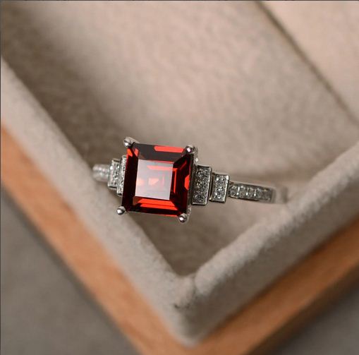 2.30 Ct Princess Cut Red Garnet 925 sterling Silver Solitaire W/Accents Wedding Ring