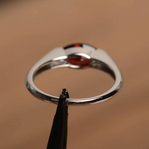 1.00 Ct Marquise Cut Red Garnet Solitaire Ring In 925 Sterling Silver