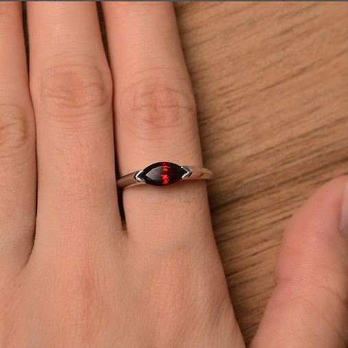 1.00 Ct Marquise Cut Red Garnet Solitaire Ring In 925 Sterling Silver