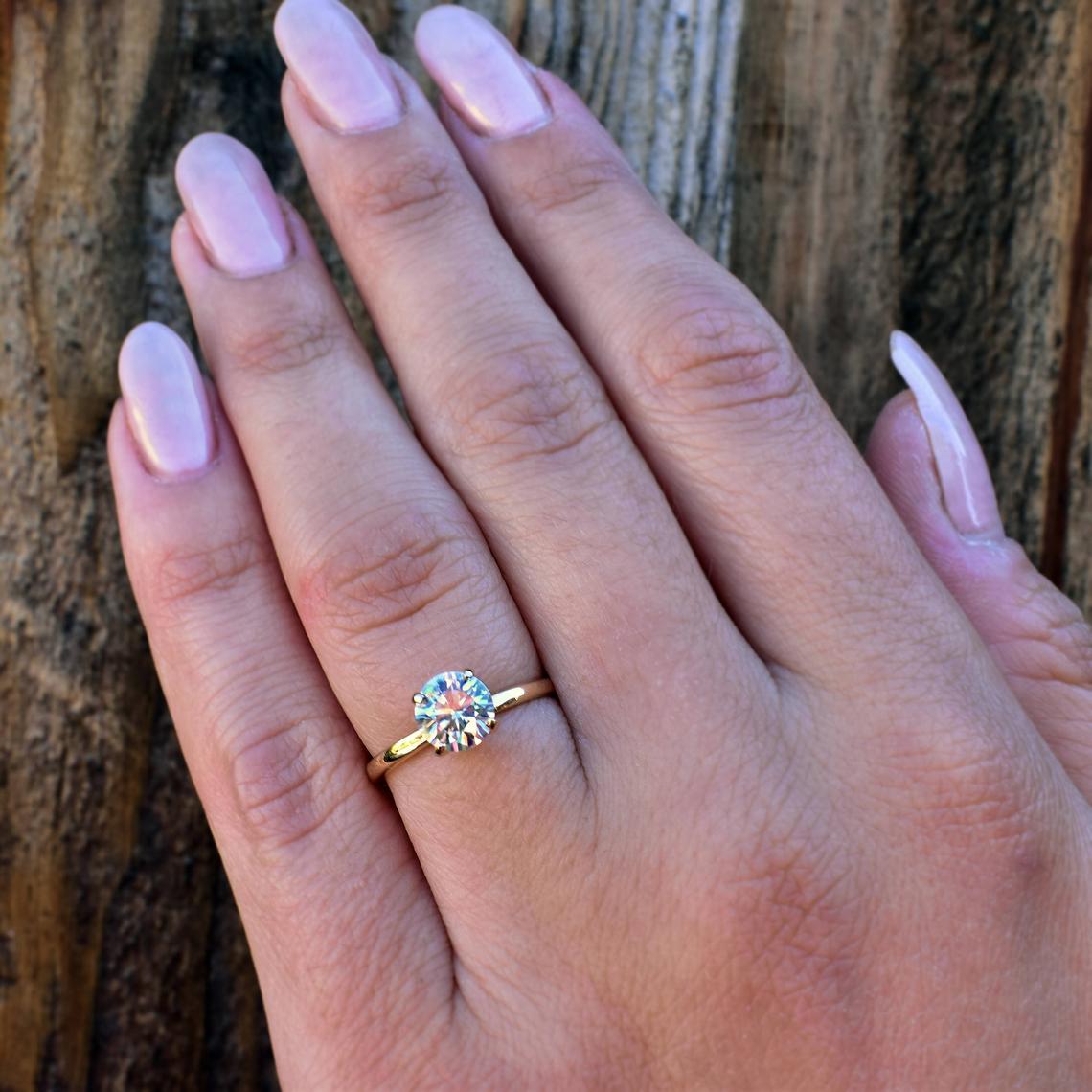 1.00 CT 925 Sterling Silver Round Cut While Diamond Engagement Solitaire Ring