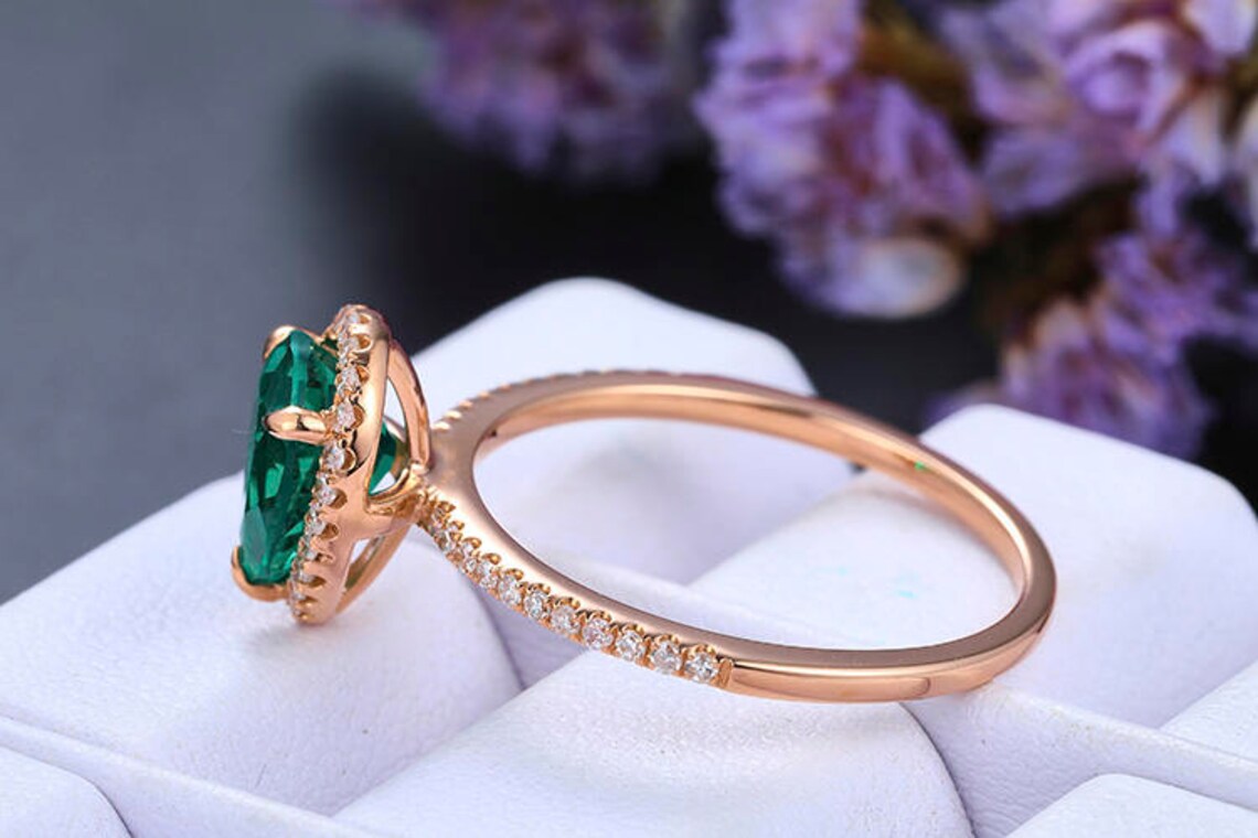 1 CT Pear Cut Emerald & CZ Diamond Rose Gold Over On 925 Sterling Silver Halo Wedding Ring