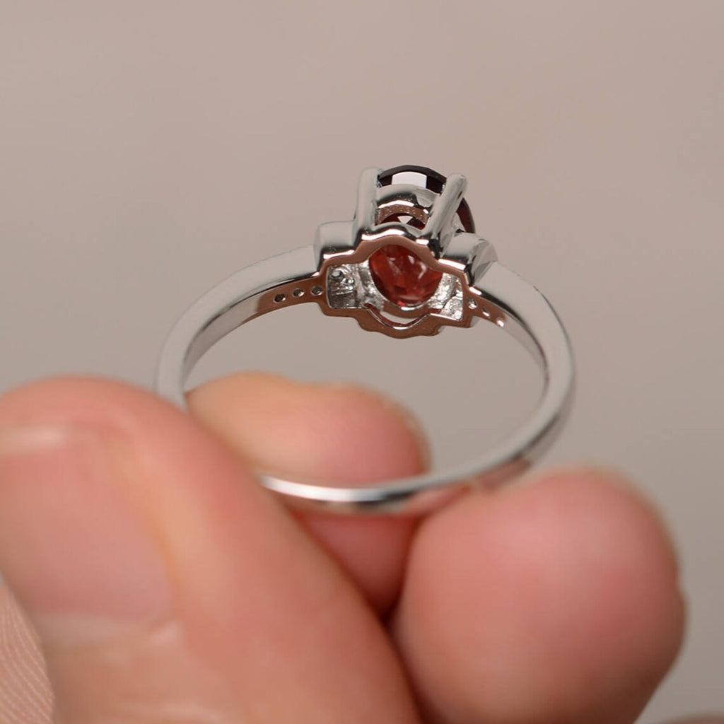 1.75 Ct Oval Cut Red Garnet 925 Sterling Silver Solitaire W/Accents Anniversary Ring