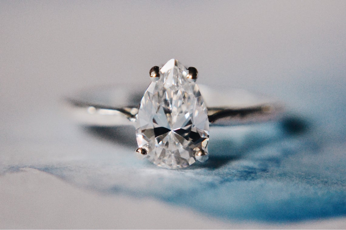 1 CT 925 Sterling Silver Pear Cut Diamond Anniversary Solitaire Ring