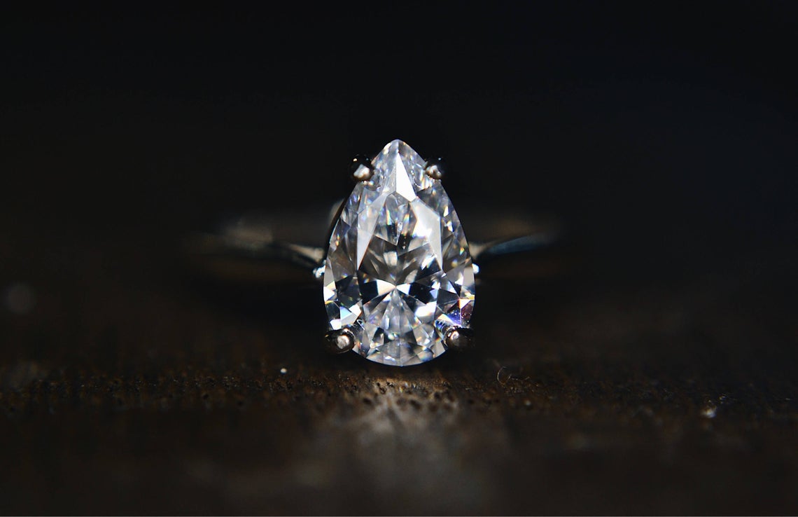 1 CT 925 Sterling Silver Pear Cut Diamond Anniversary Solitaire Ring