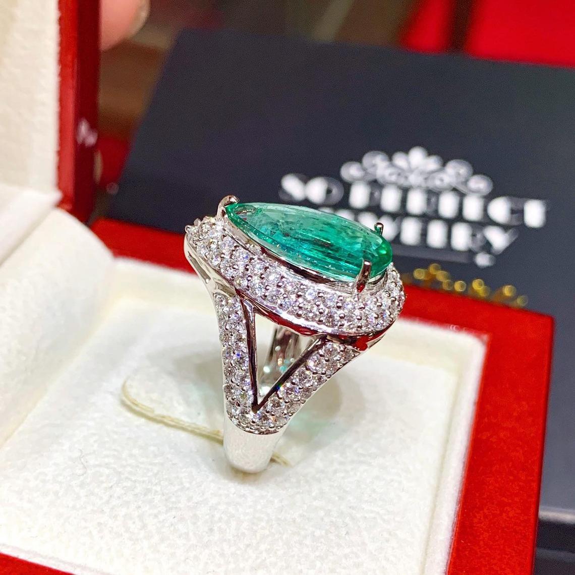 1 CT 925 Sterling Silver Green Emerald pear Cut Diamond Anniversary Halo Ring