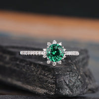 1.75 Ct Round Cut Green Emerald & White CZ 925 Sterling Silver Halo Anniversary Gift Ring