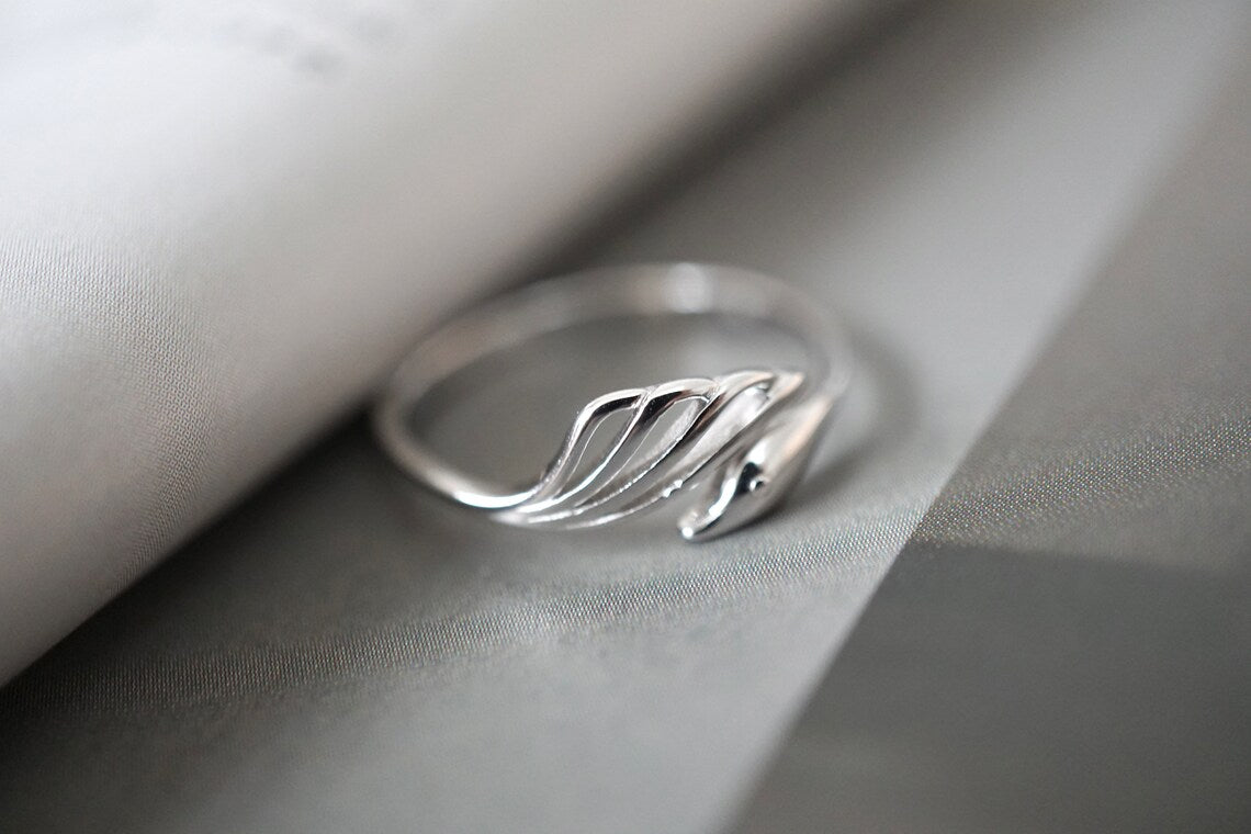 Tiny Swan Ring White Gold Over On 925 Sterling Silver Simple & Unique Ring