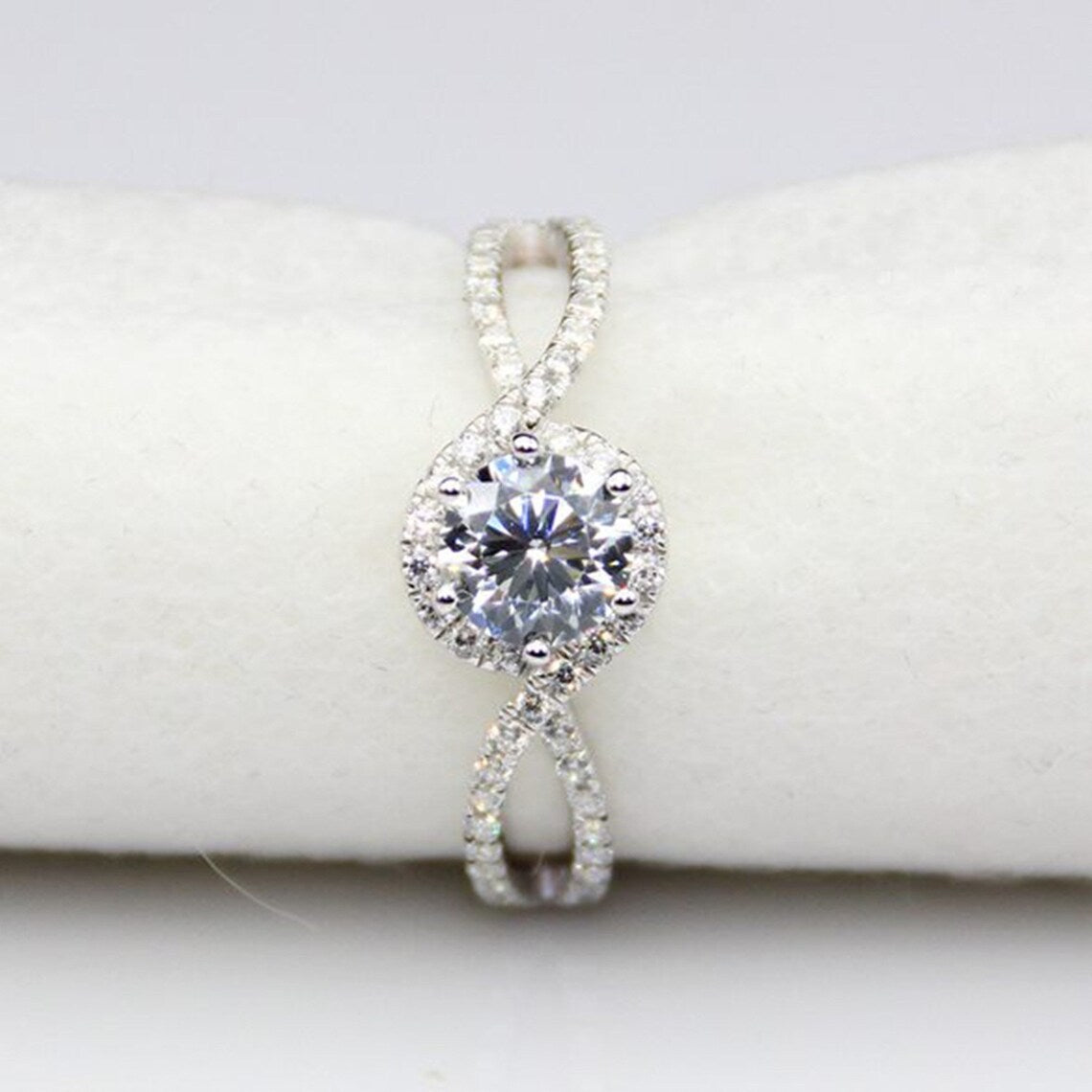 1 CT Round Cut White Diamond White Gold Over On 925 Sterling Silver Halo Split Shank Ring
