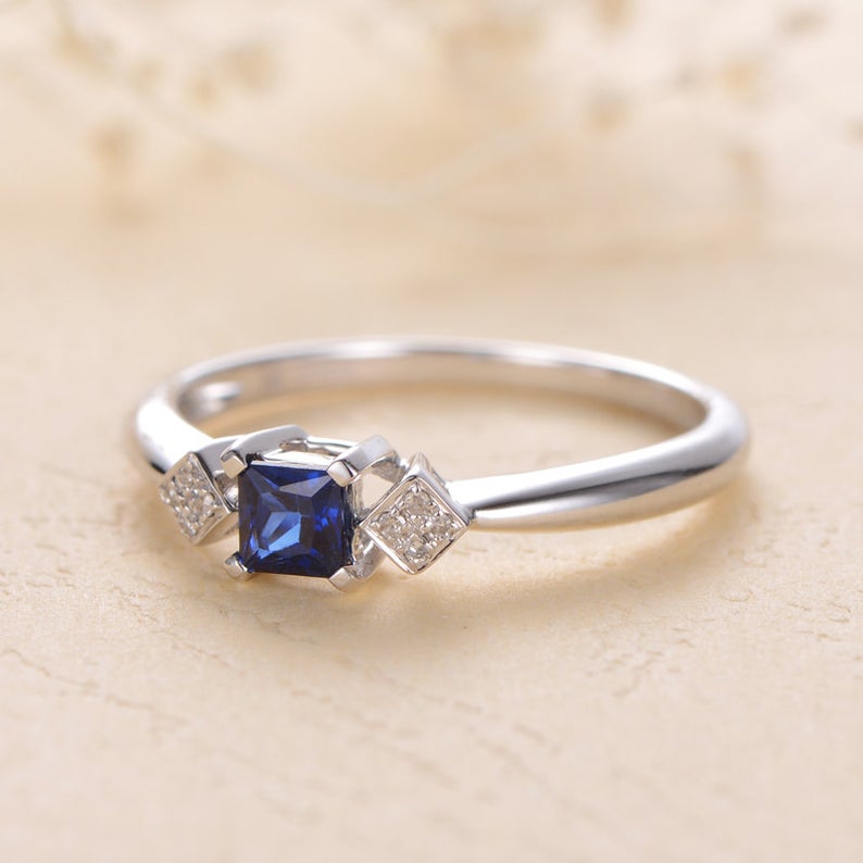 1.00 Ct Princess Cut Blue Sapphire 925 Sterling Silver Three-Stone Promise Ring