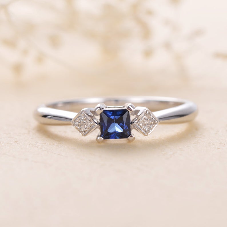 1.00 Ct Princess Cut Blue Sapphire 925 Sterling Silver Three-Stone Promise Ring