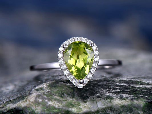 1.50 Ct Pear Cut Green Peridot 925 Sterling Silver Halo Anniversary Gift Ring For Her