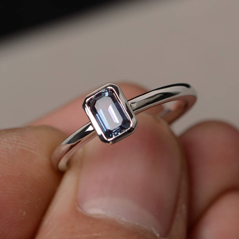 1.00 Ct Emerald Cut Alexandrite Solitaire Promise Gift Ring In 925 Sterling Silver