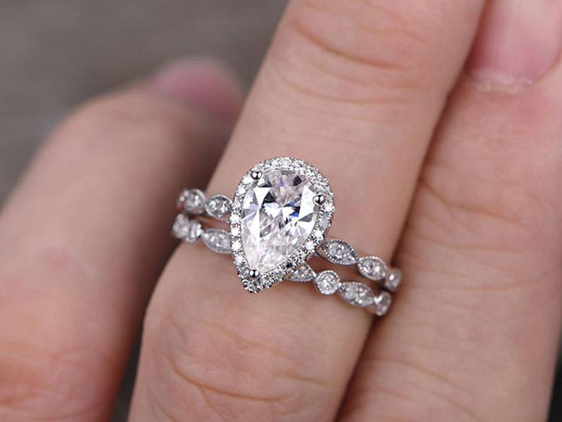 1 CT Pear Cut White Diamond White Gold Over On 925 Sterling Silver Bridal Wedding Ring Set - atjewels.in