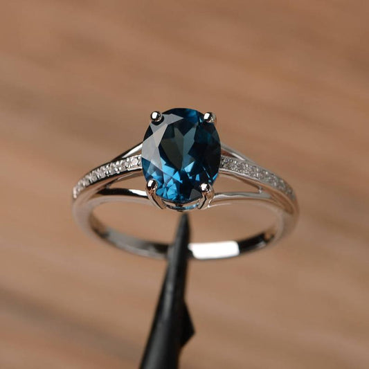 1.50 Ct Oval Cut London Blue Topaz Solitaire W/Accents Engagement Ring In 925 Sterling Silver