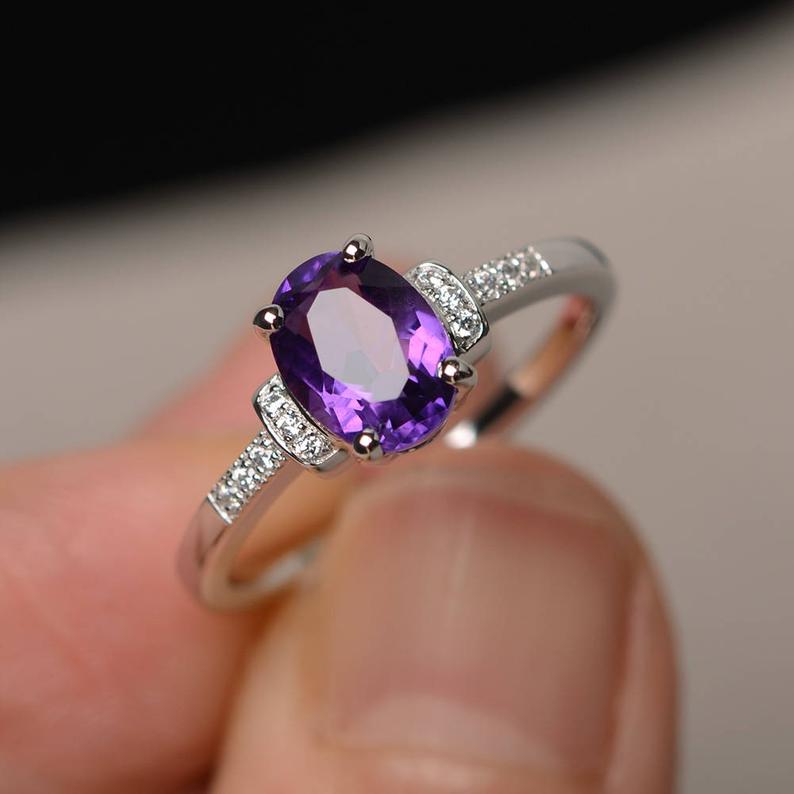 2.25 Ct Oval Cut Purple Amethyst Solitaire W/Accents Engagement ring In 925 Sterling Silver