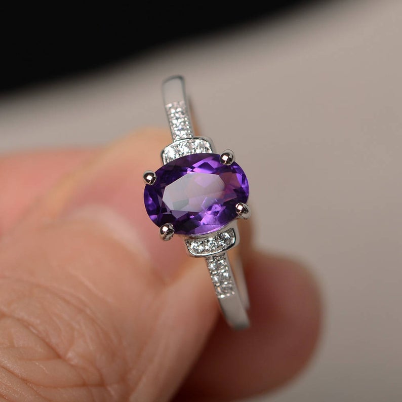 2.25 Ct Oval Cut Purple Amethyst Solitaire W/Accents Engagement ring In 925 Sterling Silver