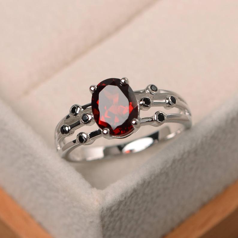 1.75 Ct Oval Cut Red Garnet & Round Black CZ Unique Anniversary Gift Ring In 925 Sterling Silver