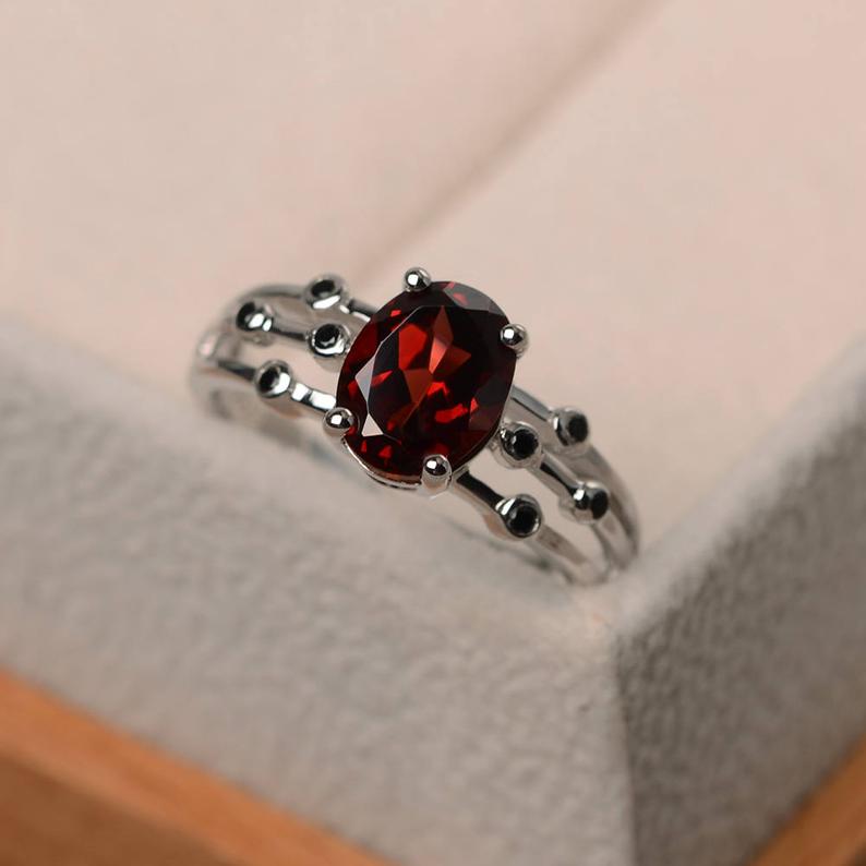 1.75 Ct Oval Cut Red Garnet & Round Black CZ Unique Anniversary Gift Ring In 925 Sterling Silver