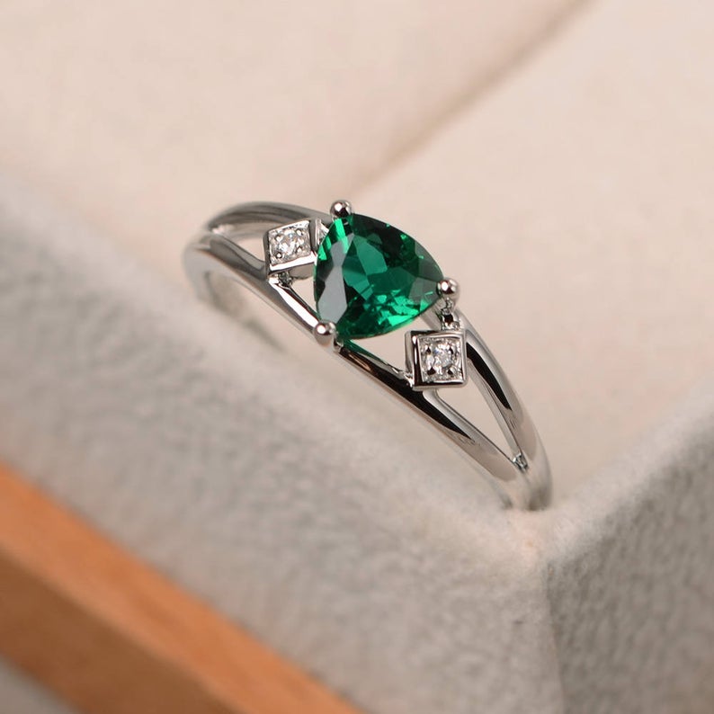 1.00 Ct Trillion Cut Green Emerald 925 Sterling Silver Split Shank Three-Stone Promise Ring