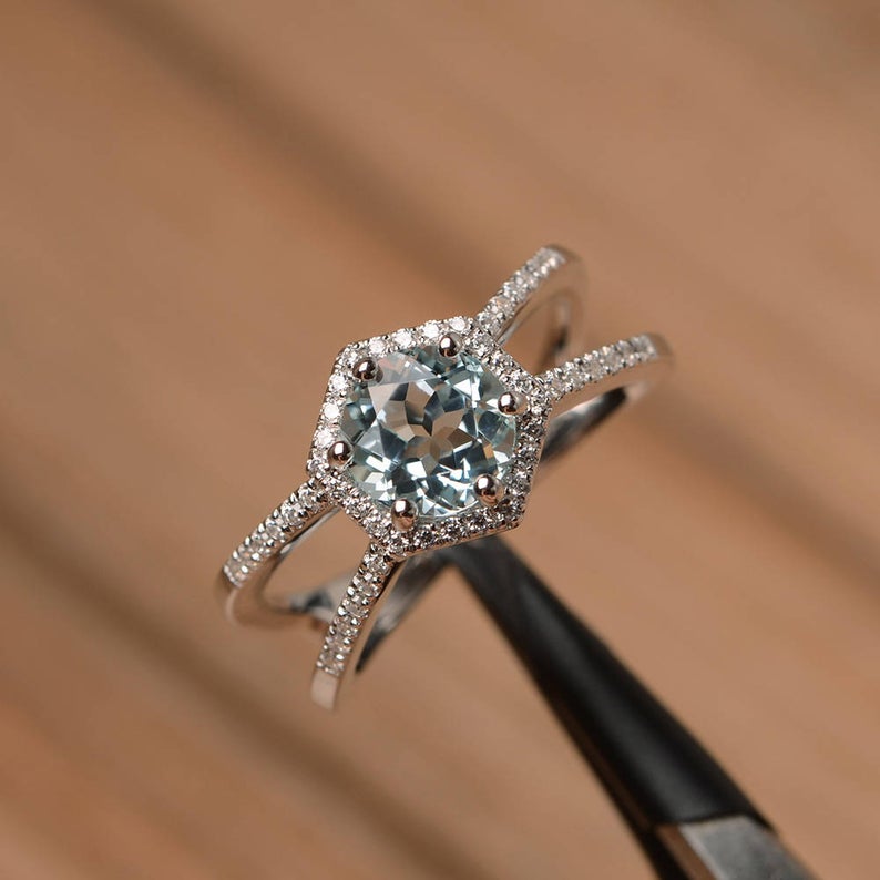 1.75 Ct Round Cut Aquamarine Diamond 925 Sterling Silver Halo Split Shank Ring