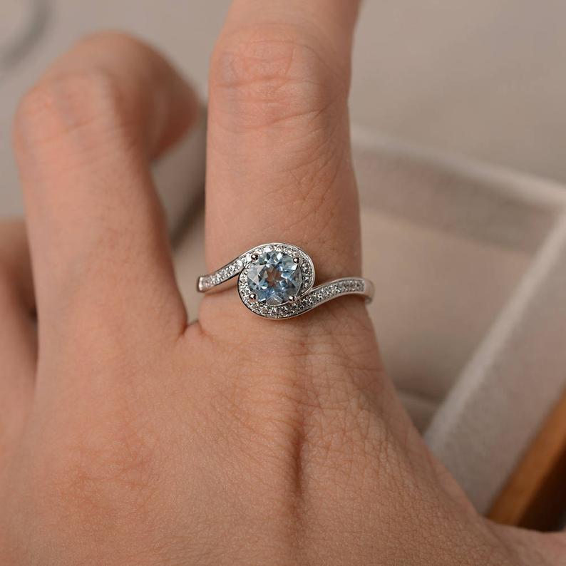 1.25 Ct Round Cut Aquamarine Bypass Anniversary Gift Ring In 925 Sterling Silver - atjewels.in