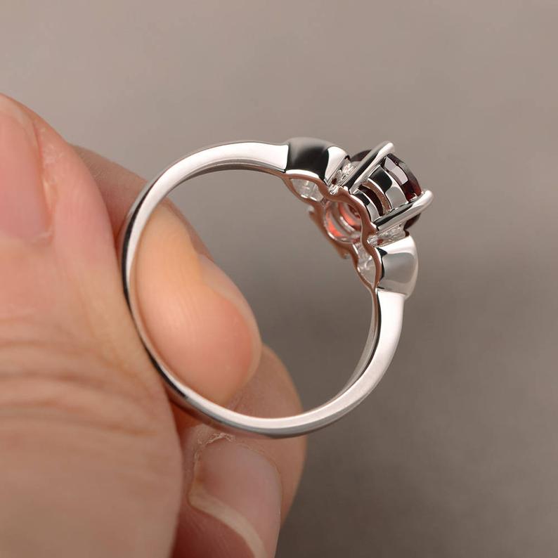 1.00 Ct Oval Cut Red Garnet 925 Sterling Silver Solitaire Proposal Ring For Her