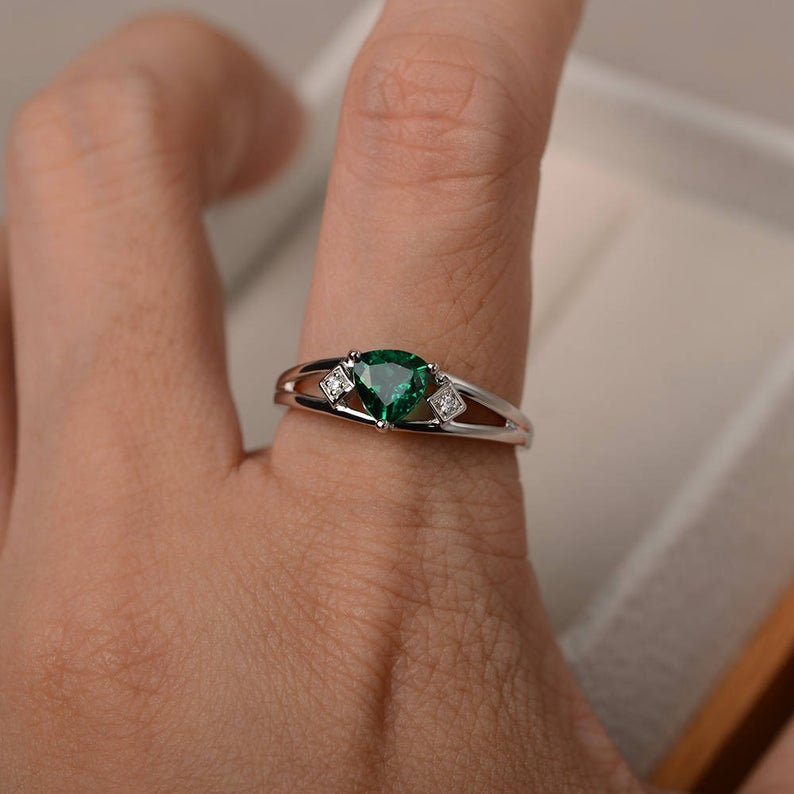 1.00 Ct Trillion Cut Green Emerald 925 Sterling Silver Split Shank Three-Stone Promise Ring