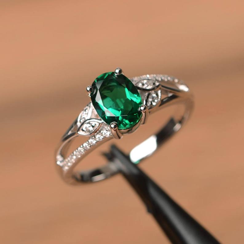 Ct Oval Cut Green Emerald 925 Sterling Silver Solitaire W/Accents Promise Leaf Ring