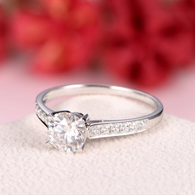 1.50 Ct Round Cut 925 Sterling Silver Solitaire W/Accents Engagement Ring