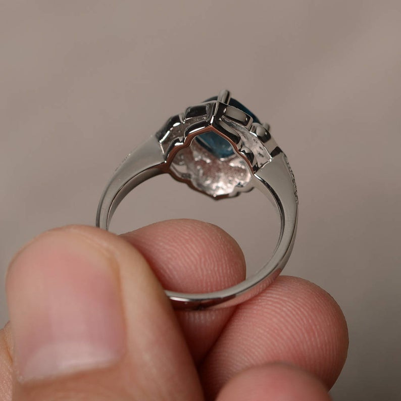 1.75 Ct Cushion Cut London Blue Topaz 925 Sterling Silver Floral Engagement Wedding Ring