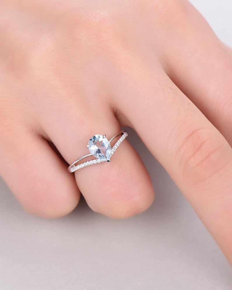 1.25 Ct Pear Cut Aquamarine Split Shank Solitaire Anniversary Gift Ring In 925 Sterling Silver