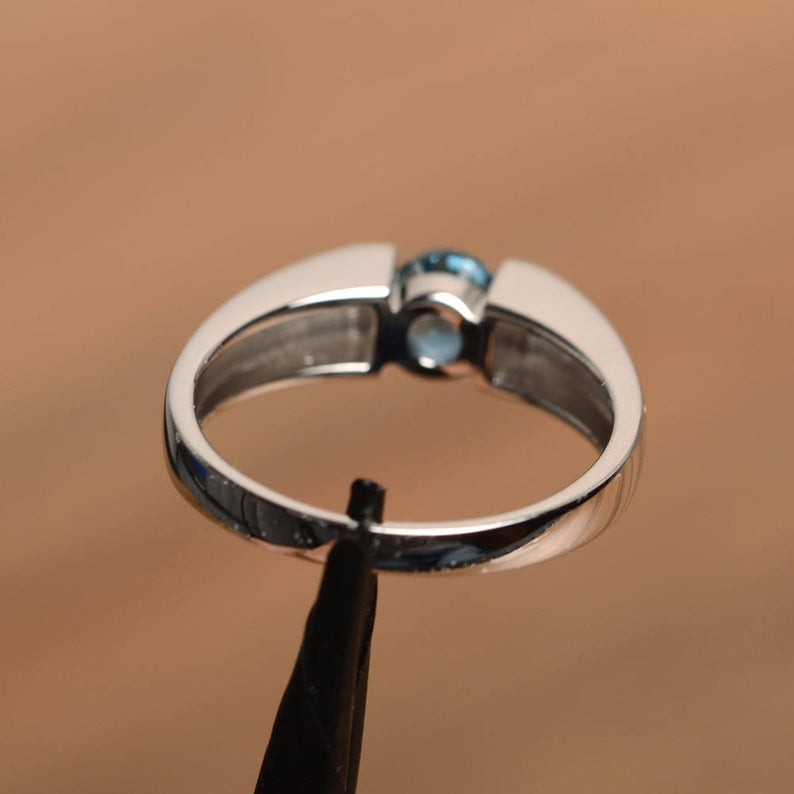 1.00 Ct Round Cut London Blue Topaz 925 Sterling Silver Solitaire December Birthstone Ring