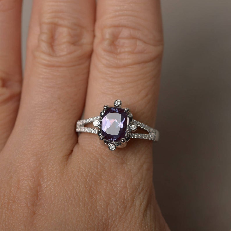 2.50 Ct Cushion Cut Alexandrite Solitaire W/Accents Engagement Ring In 925 Sterling Silver