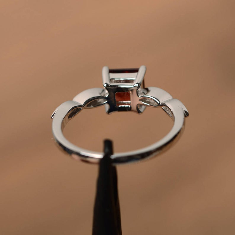1.25 Ct Princess Cut Red Garnet 925 Sterling Silver Solitaire W/Accents Promise Ring