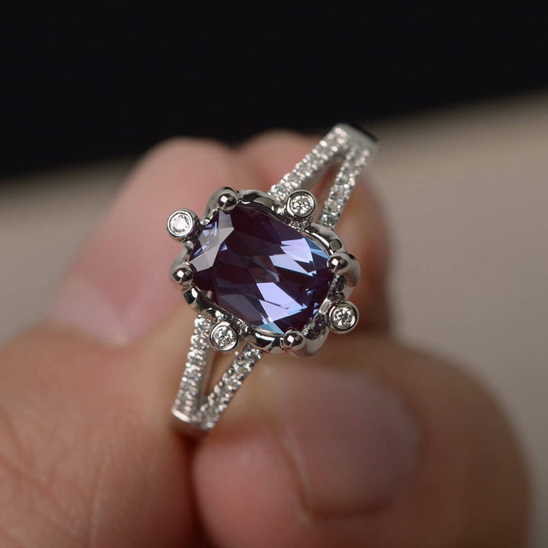2.50 Ct Cushion Cut Alexandrite Solitaire W/Accents Engagement Ring In 925 Sterling Silver