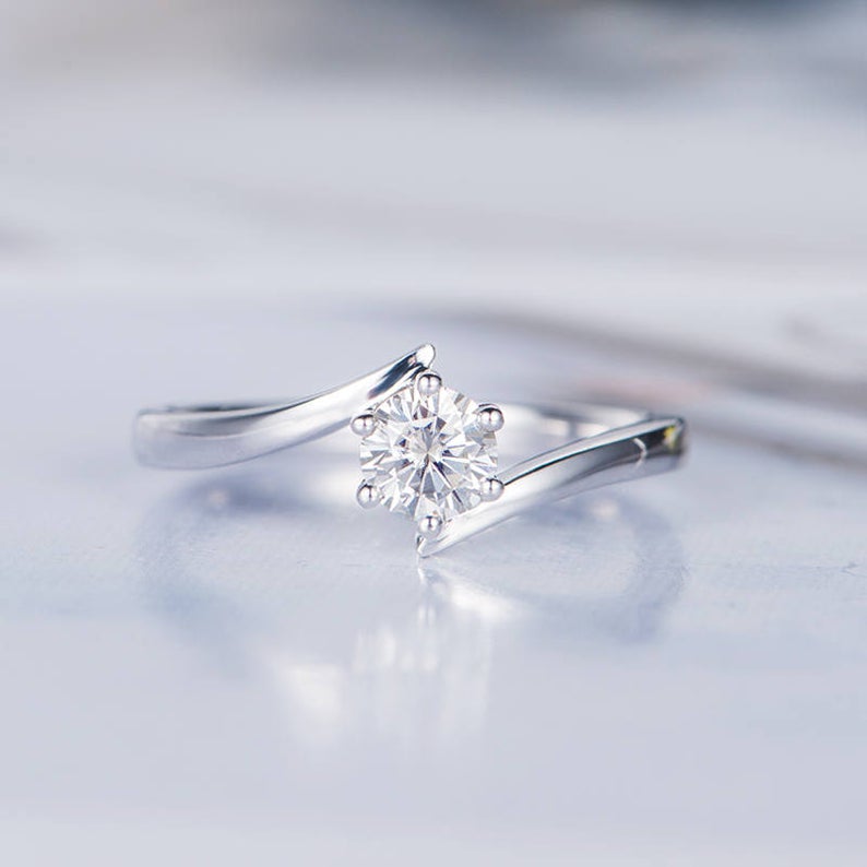 1.00 Ct Round Cut Diamond Bypass Engagement Proposal Ring In 925 Sterling Silver