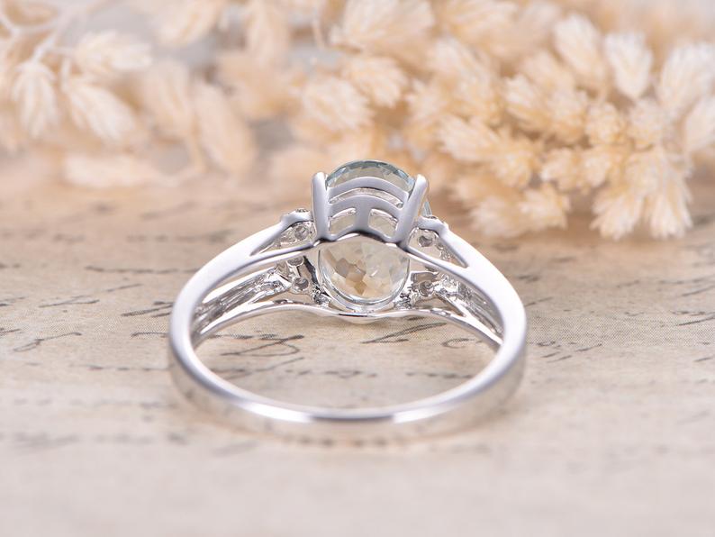 1.25 Ct Oval Cut Aquamarine Solitaire W/Accents Split Shank Ring In 925 Sterling Silver
