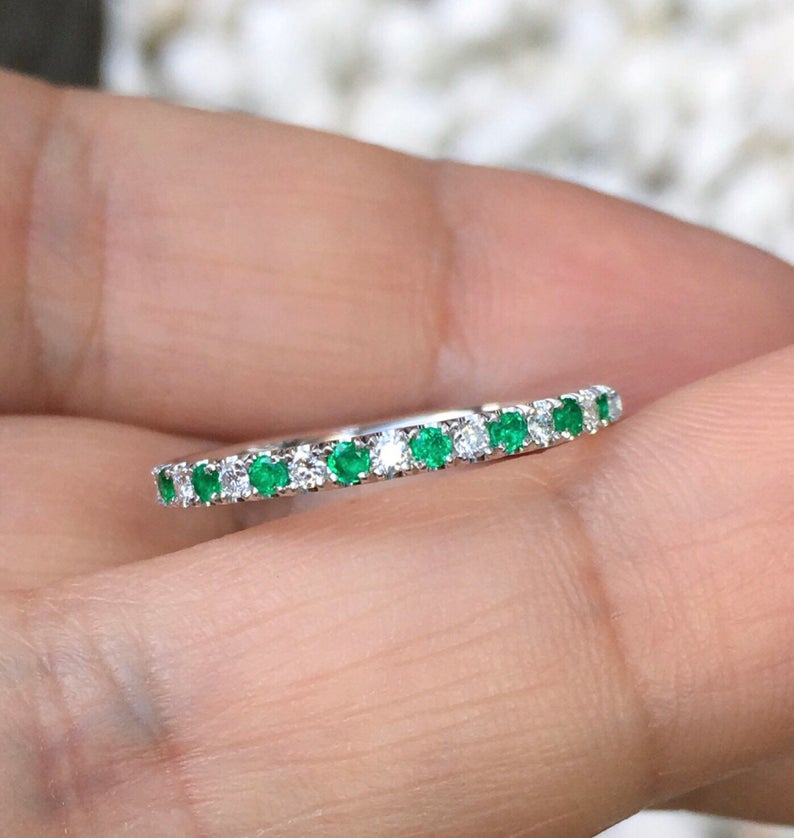 0.75 CT Round Cut Emerald & CZ Diamond 925 Sterling Silver Full Eternity Wedding Band Ring