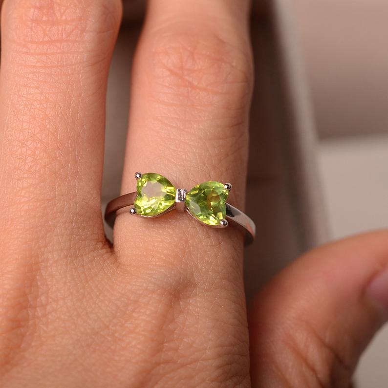 1.50 Ct Heart Cut Peridot Double Stone Promise Bow Ring In 925 Sterling Silver