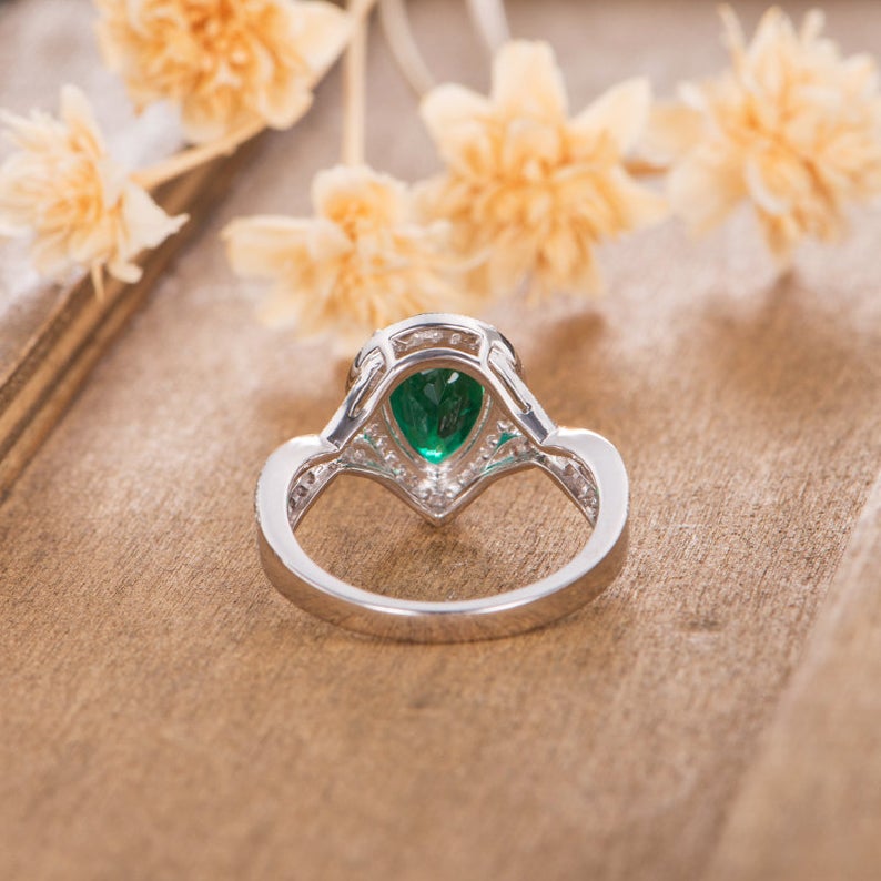 1 CT Pear Cut Green Emerald Diamond 925 Sterling Silver Infinity Band Bridal Women Ring