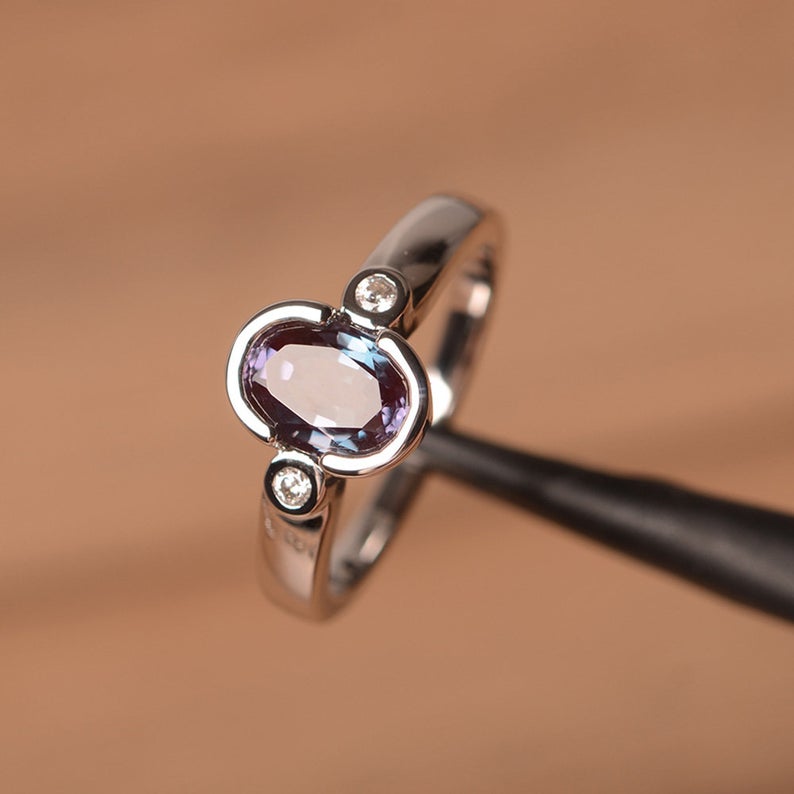 1.20 Ct Oval Cut Alexandrite & Round CZ Three-Stone Promise Ring 925 Sterling Silver