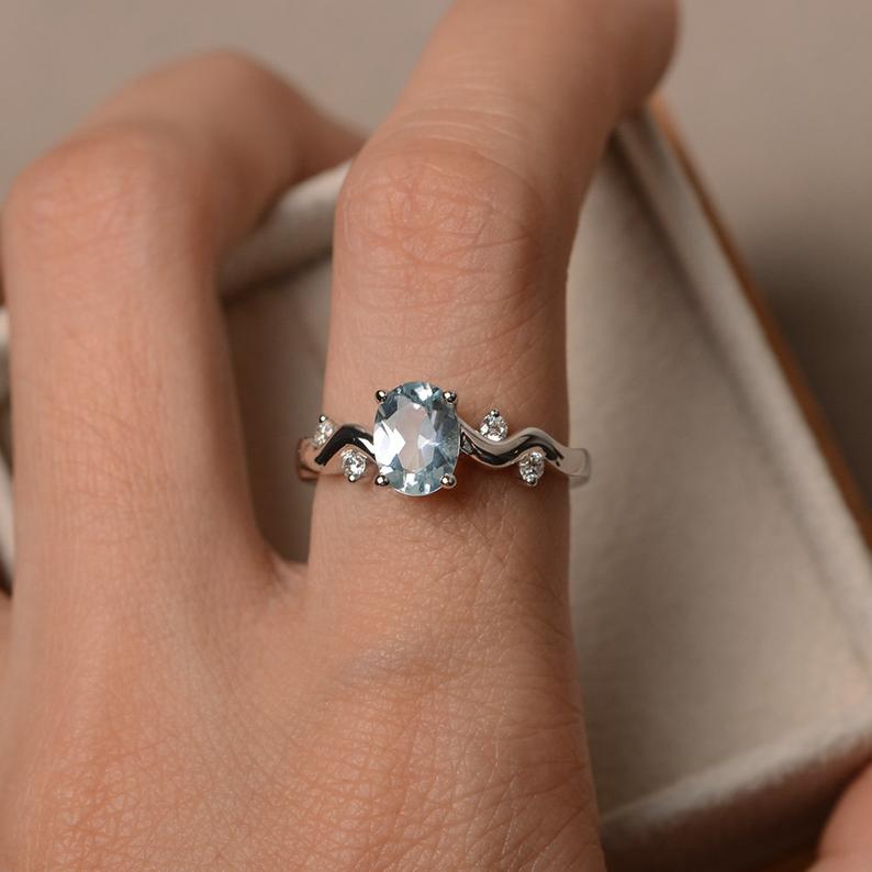 1.20 Ct Oval Cut Aquamarine 925 Sterling Silver Wave Shank Solitaire Promise Ring